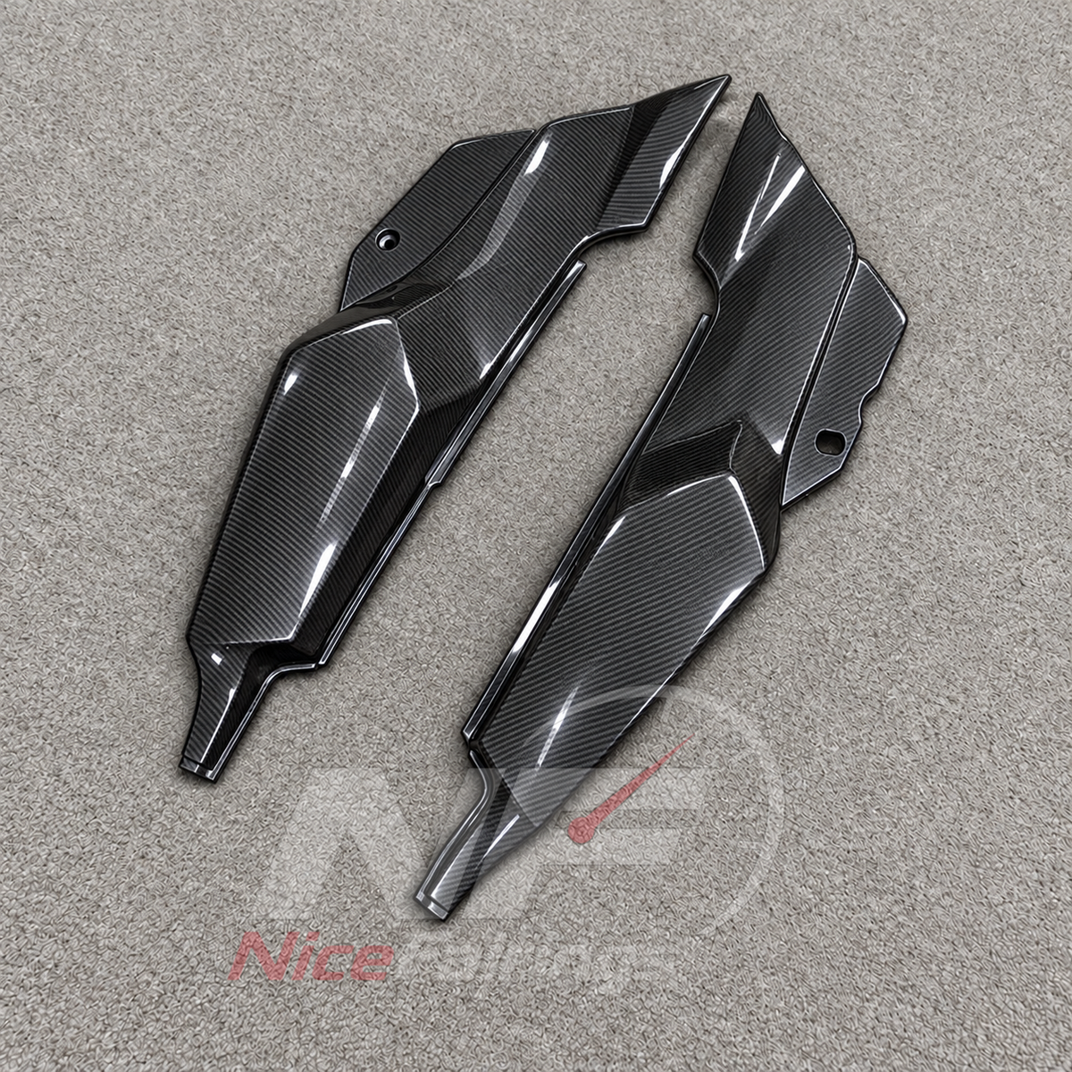 Replacement Fairings Fit 1995-2004 KAWASAKI KLE500 - Injection-Molded ABS Plastic - Black Carbon Fiber Look | NiceFairings - detail angle image