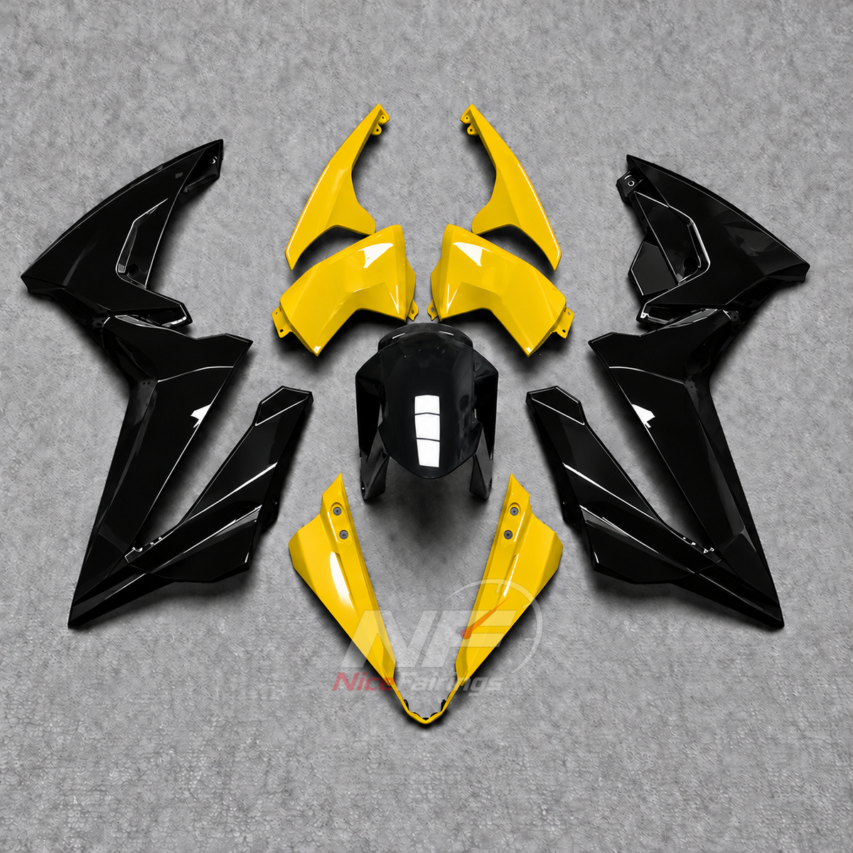 SUZUKI GSX8R 2024-2026 - Black and yellow panels - paint design NO.9 option image