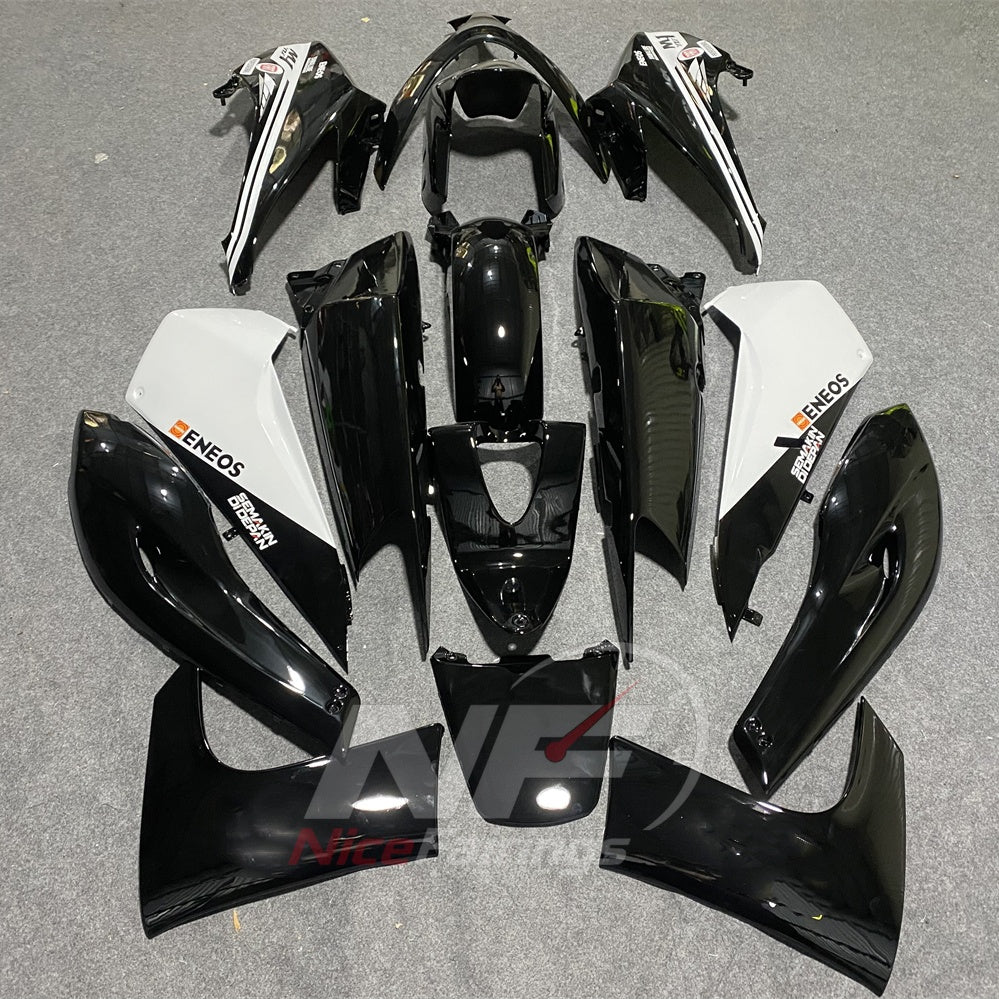 Fairing Kit Fits 2008-2011 YAMAHA TMAX500 - ABS Fairing Panels - Black White Panels | NiceFairings - side angle image