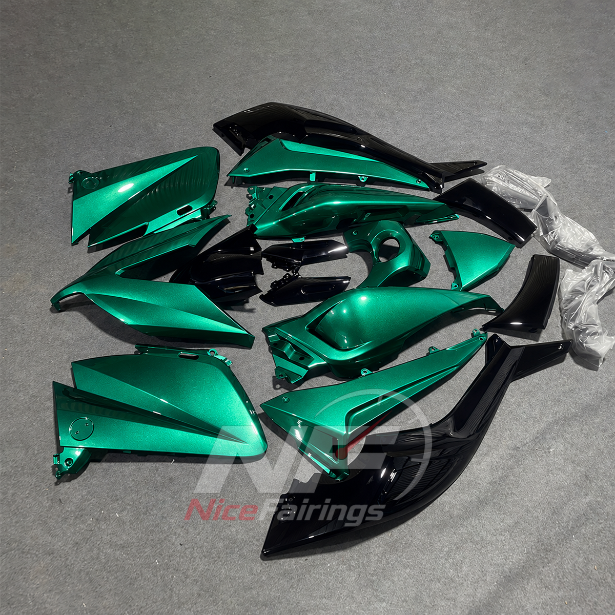 Aftermarket Green ABS Plastic Fairing Set Fits 2015-2016 YAMAHA TMAX530 | NiceFairings - side angle image