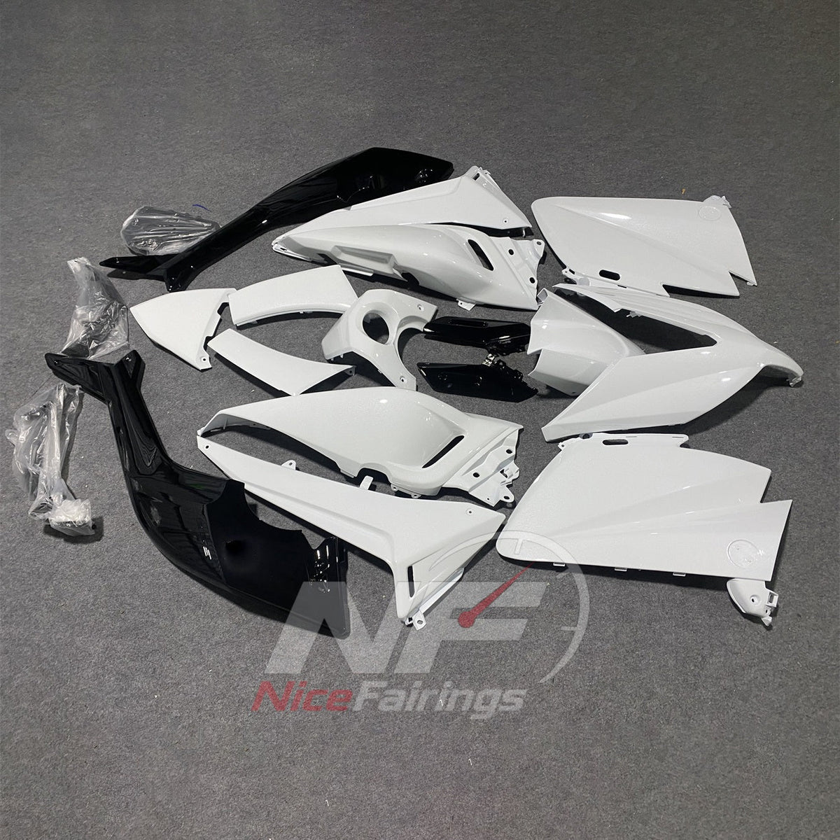 Custom-Painted White ABS Plastic Cowling Kit Fits 2015-2016 YAMAHA TMAX530 | NiceFairings - front angle image