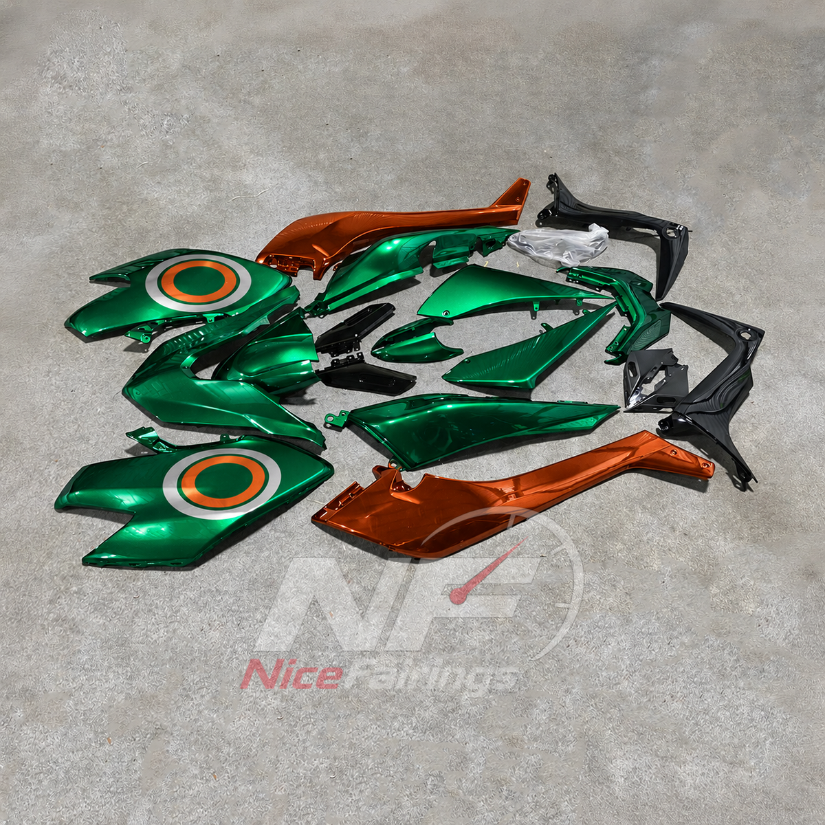 Premium Green Motorcycle Bodywork Kit Fits 2017-2019 YAMAHA TMAX530 SJ14 | NiceFairings - side angle image