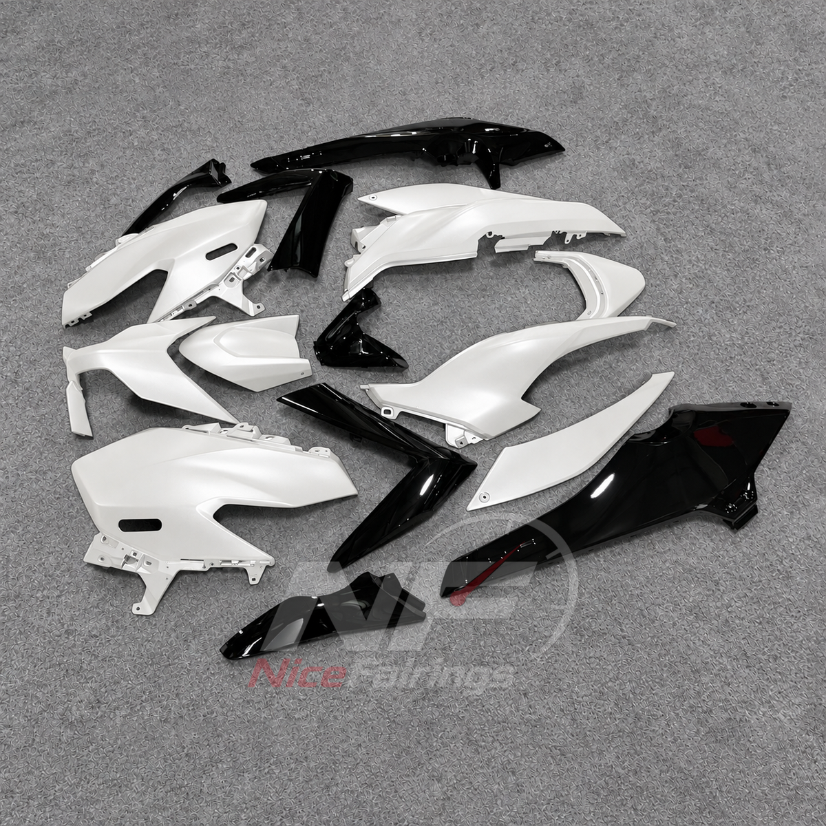 2025-2026 Yamaha TMAX560 ABS fairing kit - White Black ABS Panels - view 4
