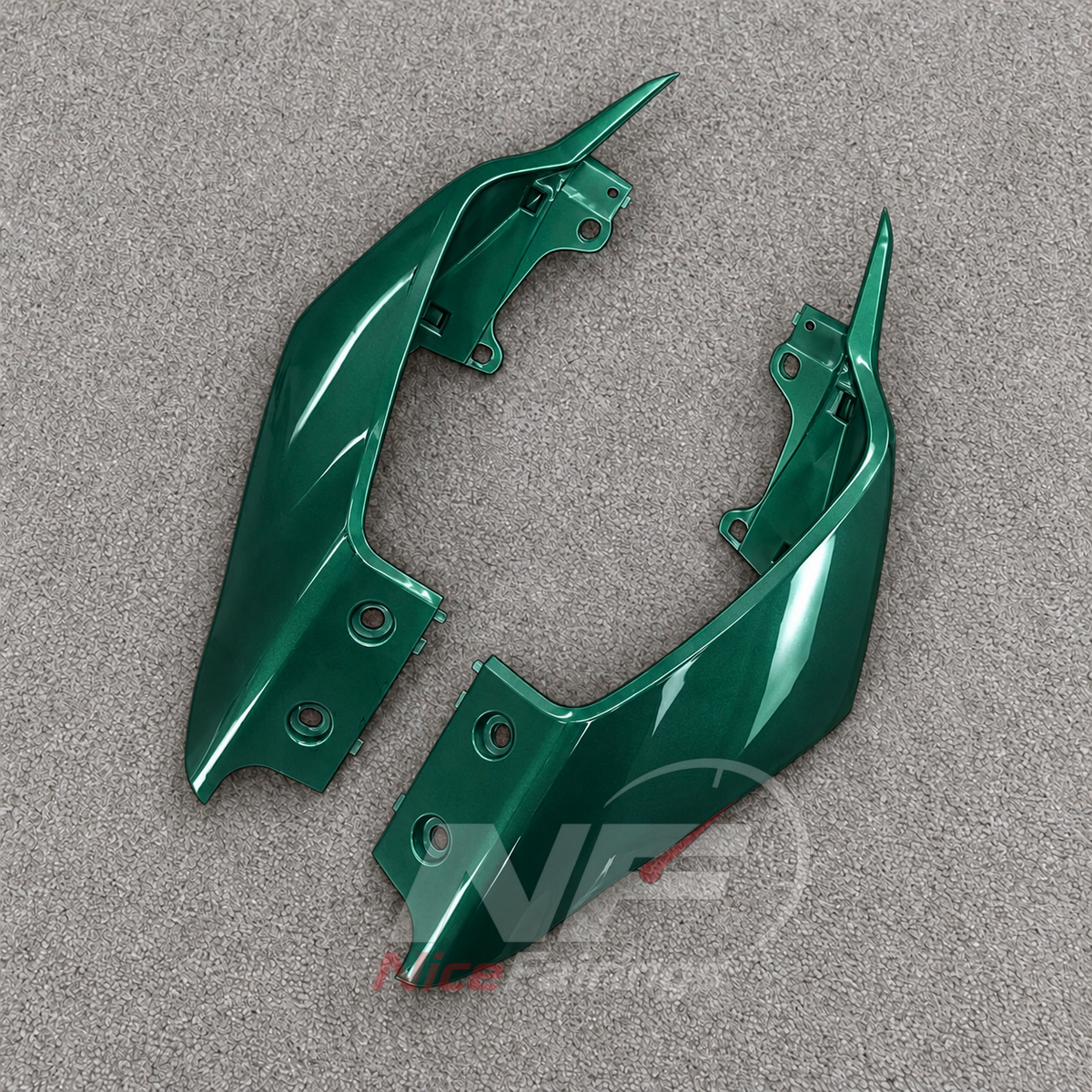Aftermarket Fairing Kit Fits 2019-2022 YAMAHA YZF-R125 - ABS Plastic Bodywork - Green Black | NiceFairings - front angle image