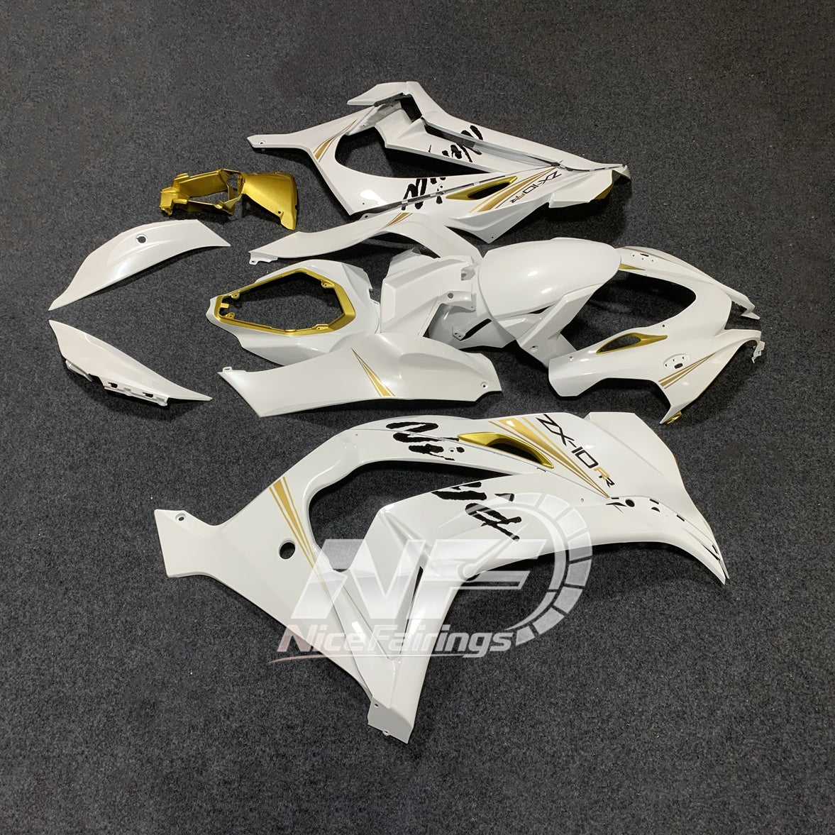 For Kawasaki ZX10R 2016-2020 2020 Carbon Fiber Race Street Use Custom Color Painted Fairings Kit | NiceFairings - side angle image
