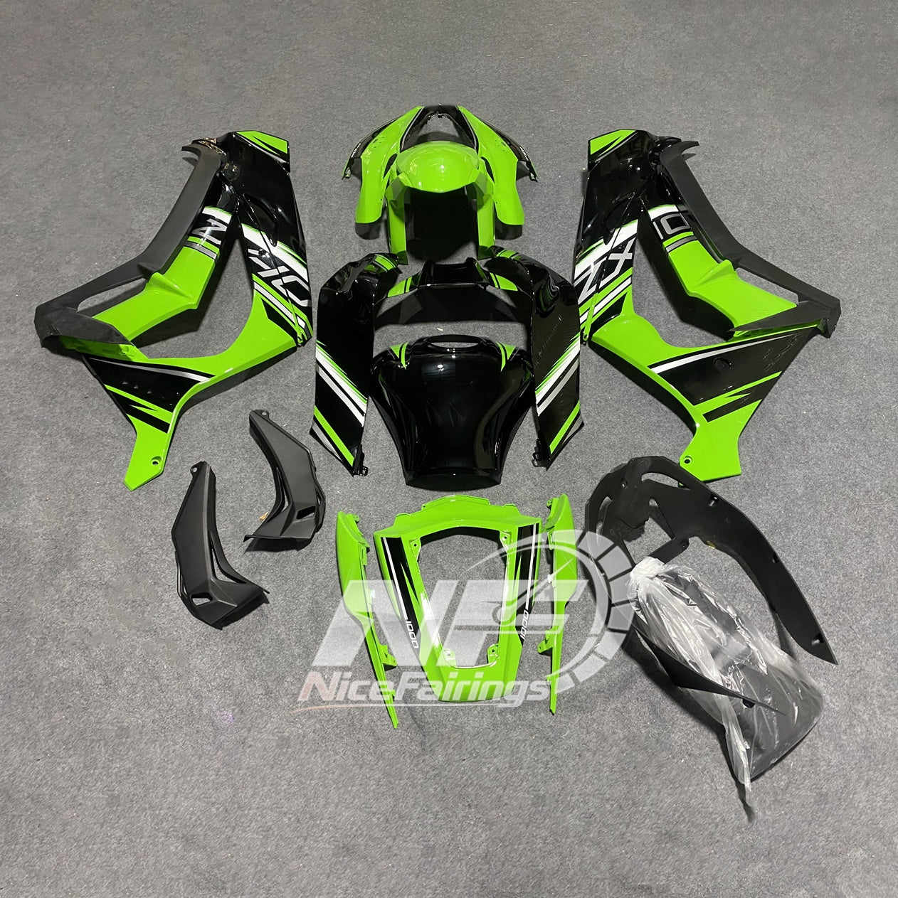For Kawasaki ZX10R 2016-2020 ( ) Aftermarket Carbon Fiber Pattern Custom Color Paint Fairings Kit | NiceFairings - rear angle image