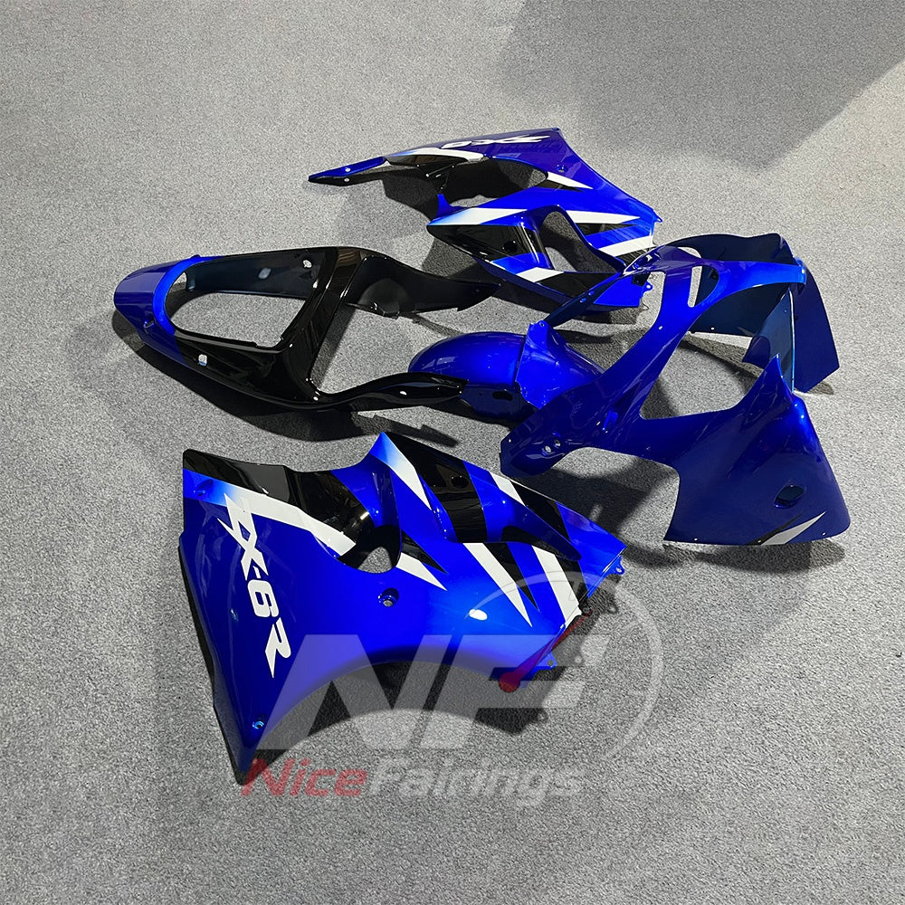 Kawasaki ZX6R 2000-2002 Blue white angular stripes - angled view