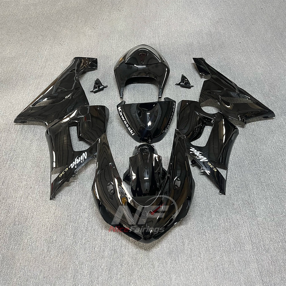 Kawasaki ZX6R 2005-2006 Black bodywork - front view