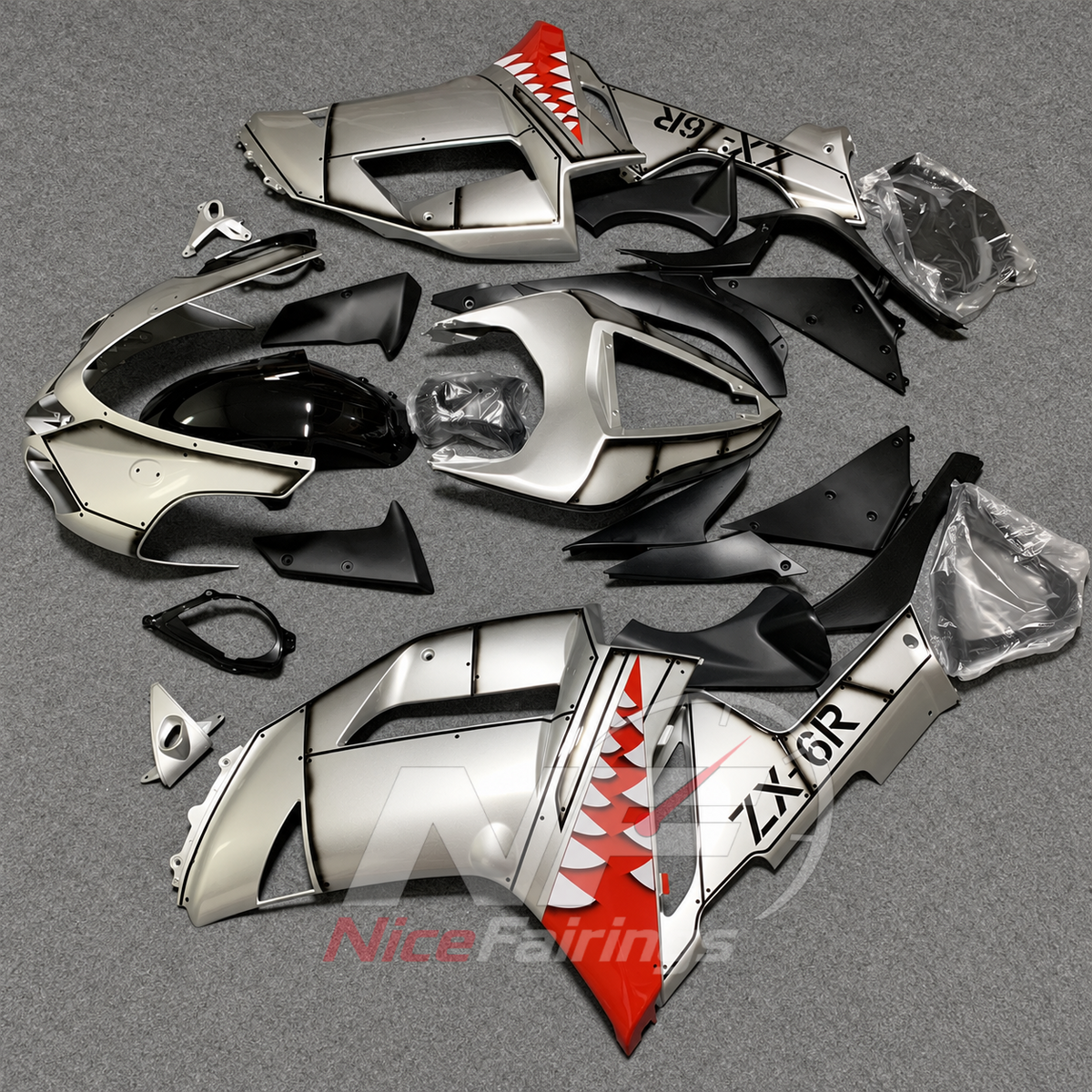Kawasaki ZX6R 2007-2008 Silver shark-mouth layout - angled view