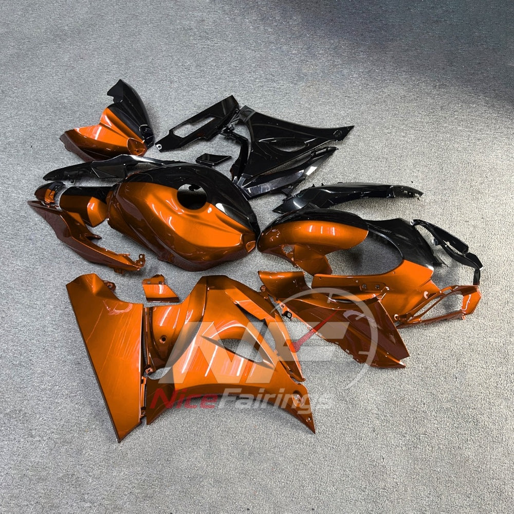 For Suzuki GSX-R1000 K17 2017-2026 K17 Sportbike Fairing Set Orange Black Custom Painted Plastics | NiceFairings - front angle image