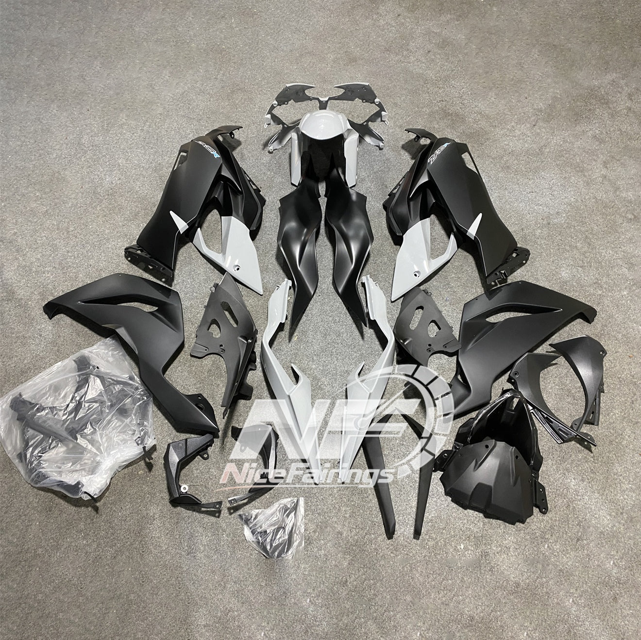 Kawasaki Ninja ZX-6R 636 2019-2023 Custom Fairings Matte Black | NiceFairings - front angle image