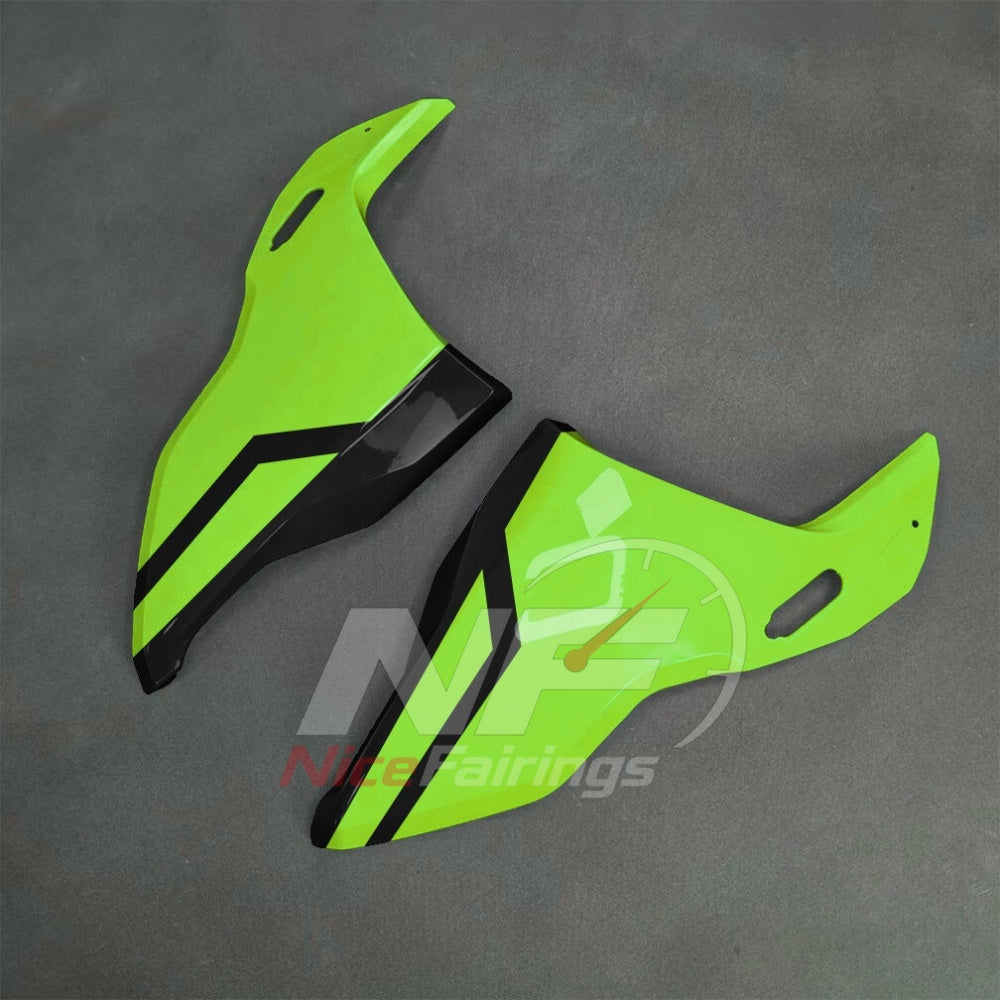 For BMW S1000RR 2025-2026 Green Black ABS Body Kit with Street and Track Fairing Panels | NiceFairings - front angle image
