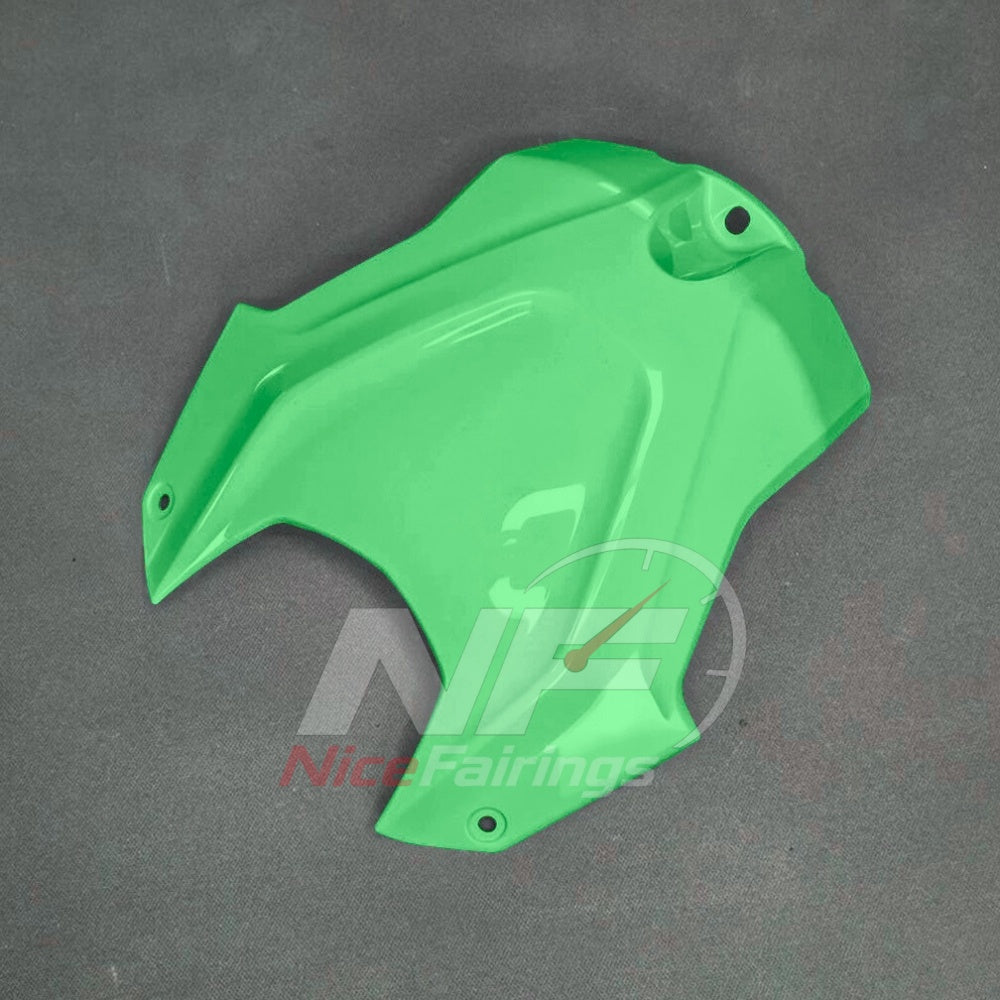 For BMW S1000RR 2025-2026 Green Black Custom Fairings with ABS Sportbike Plastics and Full Body Kit | NiceFairings - front angle image