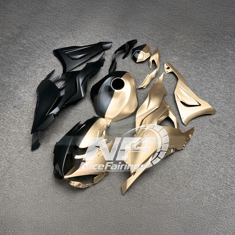 For Kawasaki Ninja ZX6R 636 2024-2025 Sportbike Plastics Gloss White Tank Cover | NiceFairings - front angle image