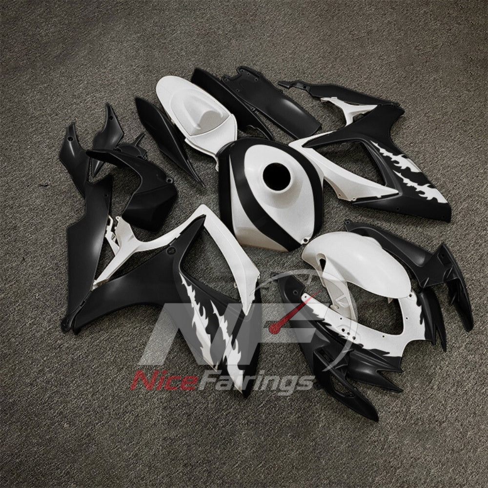 For Suzuki GSX-R600 GSX-R750 K6 2006-2007 Sportbike Fairing Set Black Custom Painted Plastics | NiceFairings - front angle image