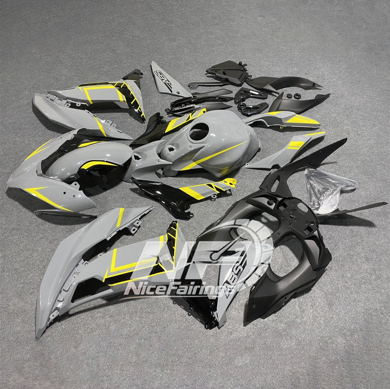 Ninja 650 ER-6F 2017-2019 Custom Painted Bodywork silver yellow tank-cover | NiceFairings - front angle image