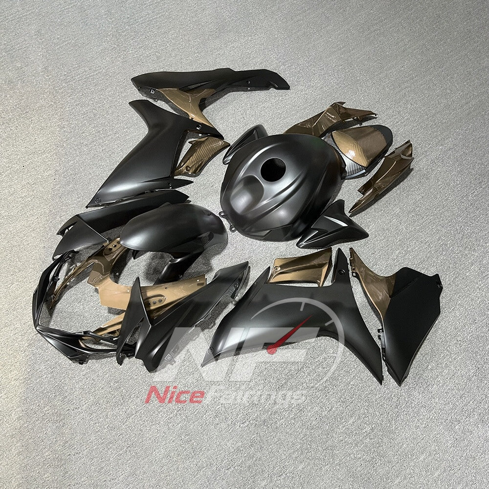 For Suzuki GSXR600 GSXR750 K11 2011-2016 Motorcycle Fairing Kit White Black Body Panels | NiceFairings - front angle image