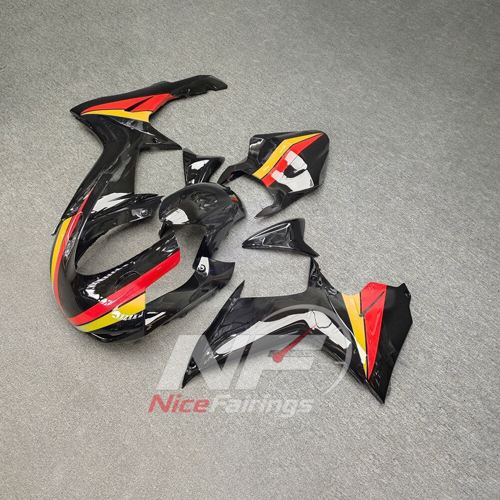 For Suzuki GSXR600 GSXR750 K11 2011-2016 Motorcycle Fairing Kit White Black Body Panels | NiceFairings - front angle image