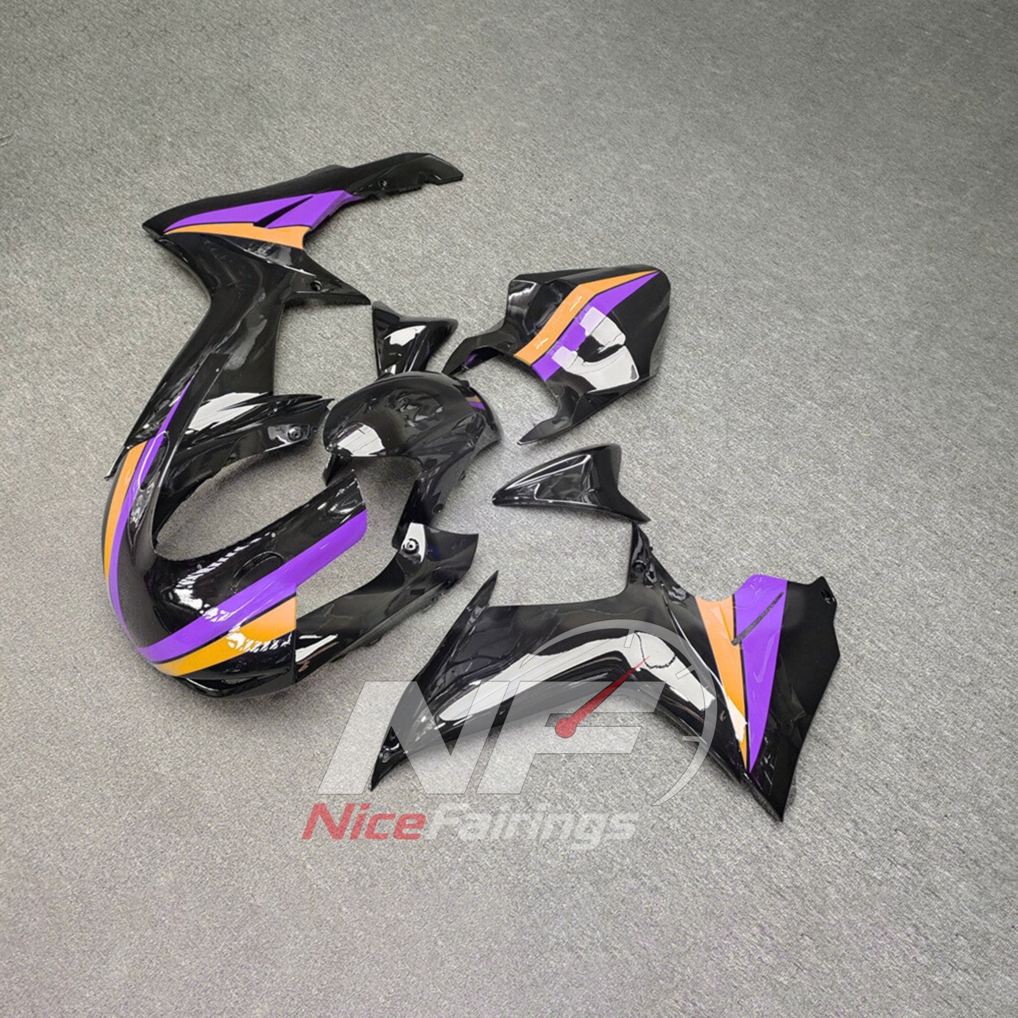 For Suzuki GSXR600 GSXR750 K11 2011-2016 ABS Body Kit White Black Street Track Fairings | NiceFairings - front angle image