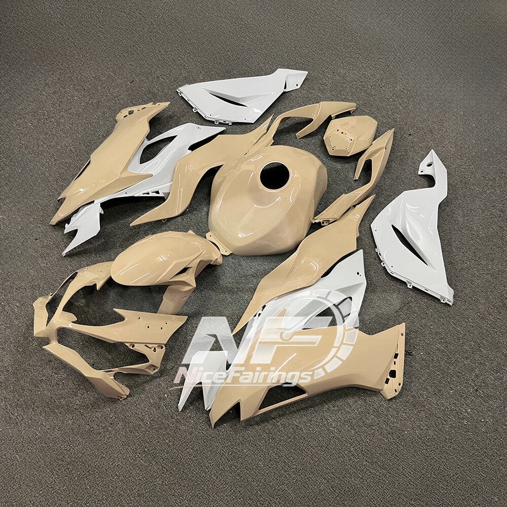 Kawasaki Ninja ZX-6R 636 2019-2023 Custom Fairings Matte Black Tank Cover | NiceFairings - front angle image