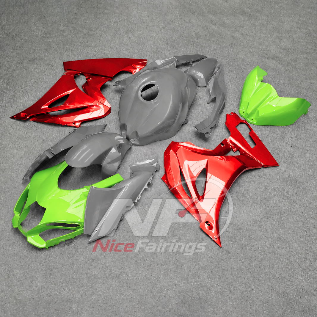 For Suzuki GSX-R1000 K17 17-26 Sportbike Fairing Set Red Green Custom Painted Plastics | NiceFairings - front angle image