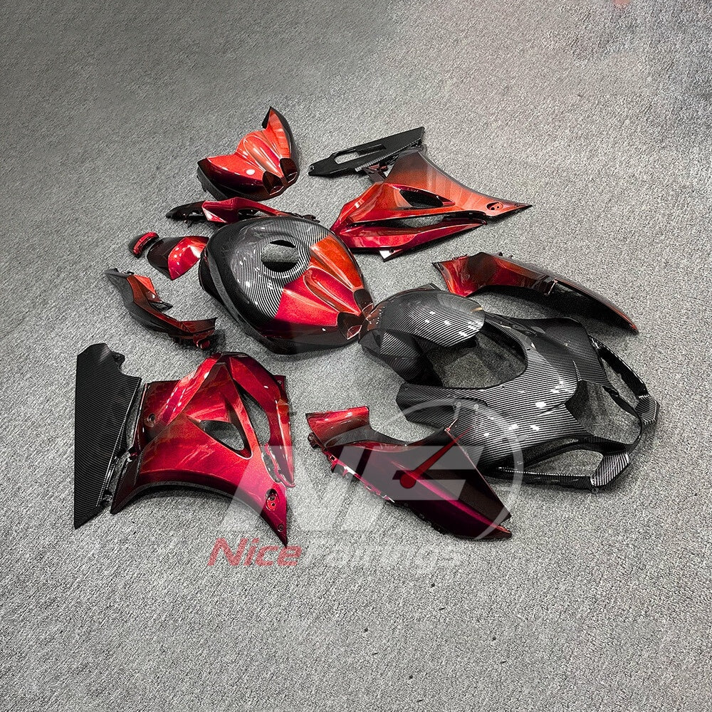 For Suzuki GSXR1000 K17 2017-2026 Painted ABS Fairings Red Black Complete Bodywork | NiceFairings - side angle image