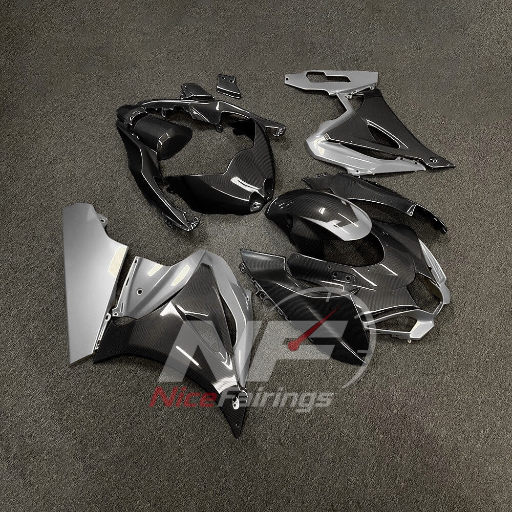 For Suzuki GSXR1000 K17 2017-2026 Motorcycle Fairing Kit Body Panels | NiceFairings - side angle image