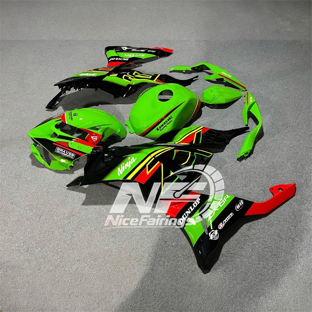 For Kawasaki ZX6R 636 2024-2025 ABS Fairing Kit Green Black Tank Cover | NiceFairings - side angle image