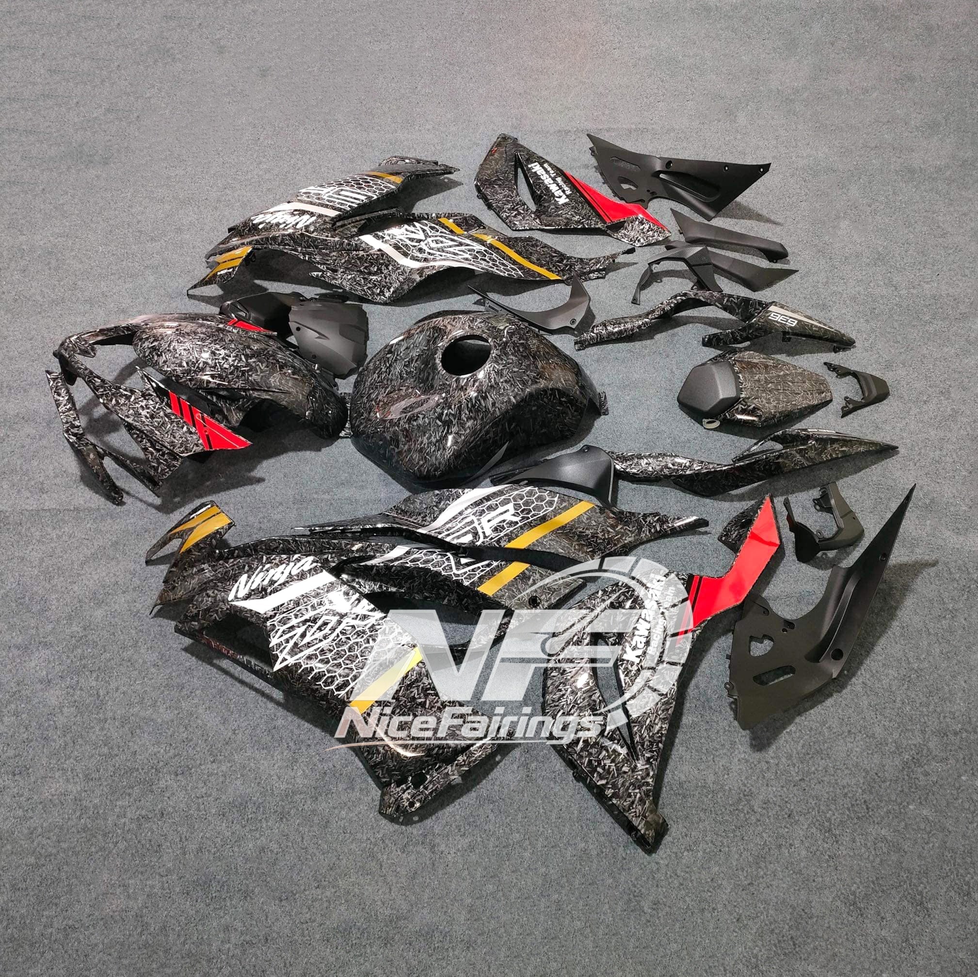 For Kawasaki ZX6R 636 2019-2023 ABS Fairing Kit Green Black Signature Edition | NiceFairings - side angle image