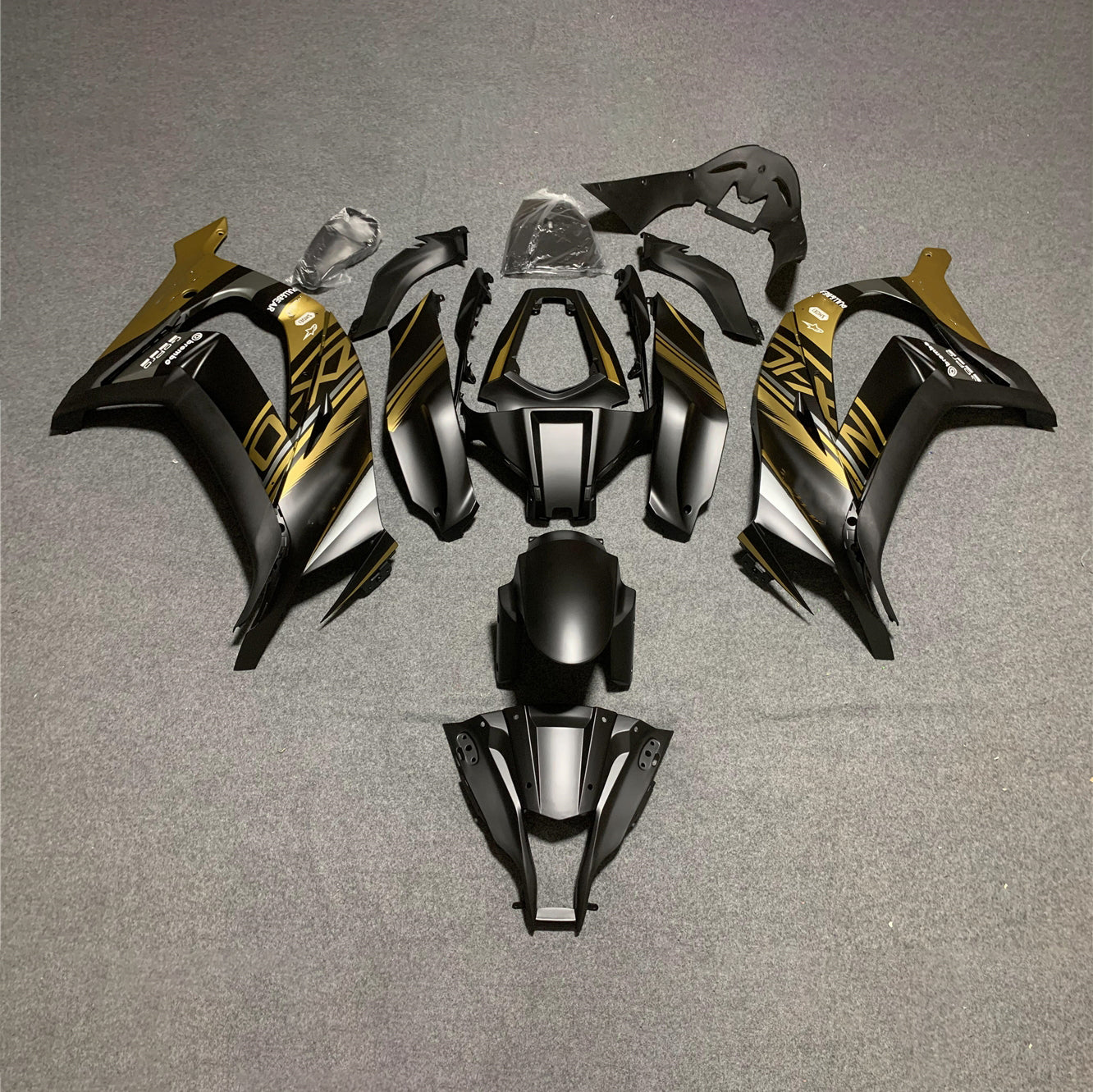 For KAWASAKI Ninja ZX10R 2011-2015 Replacement Fairing Kit | NiceFairings - side angle image
