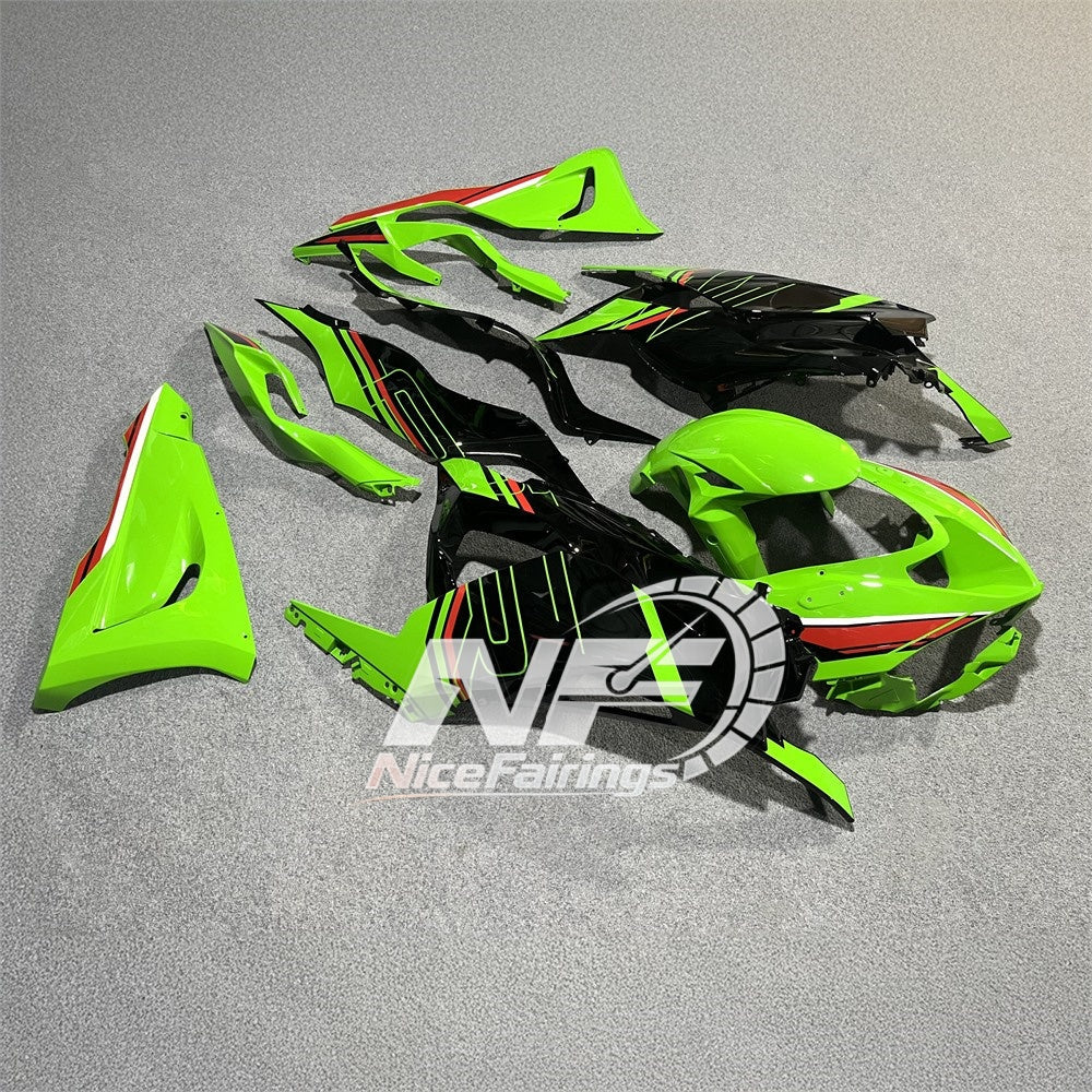 For Kawasaki Ninja ZX-6R 636 2024-2025 Custom Fairings White Blue | NiceFairings - side angle image