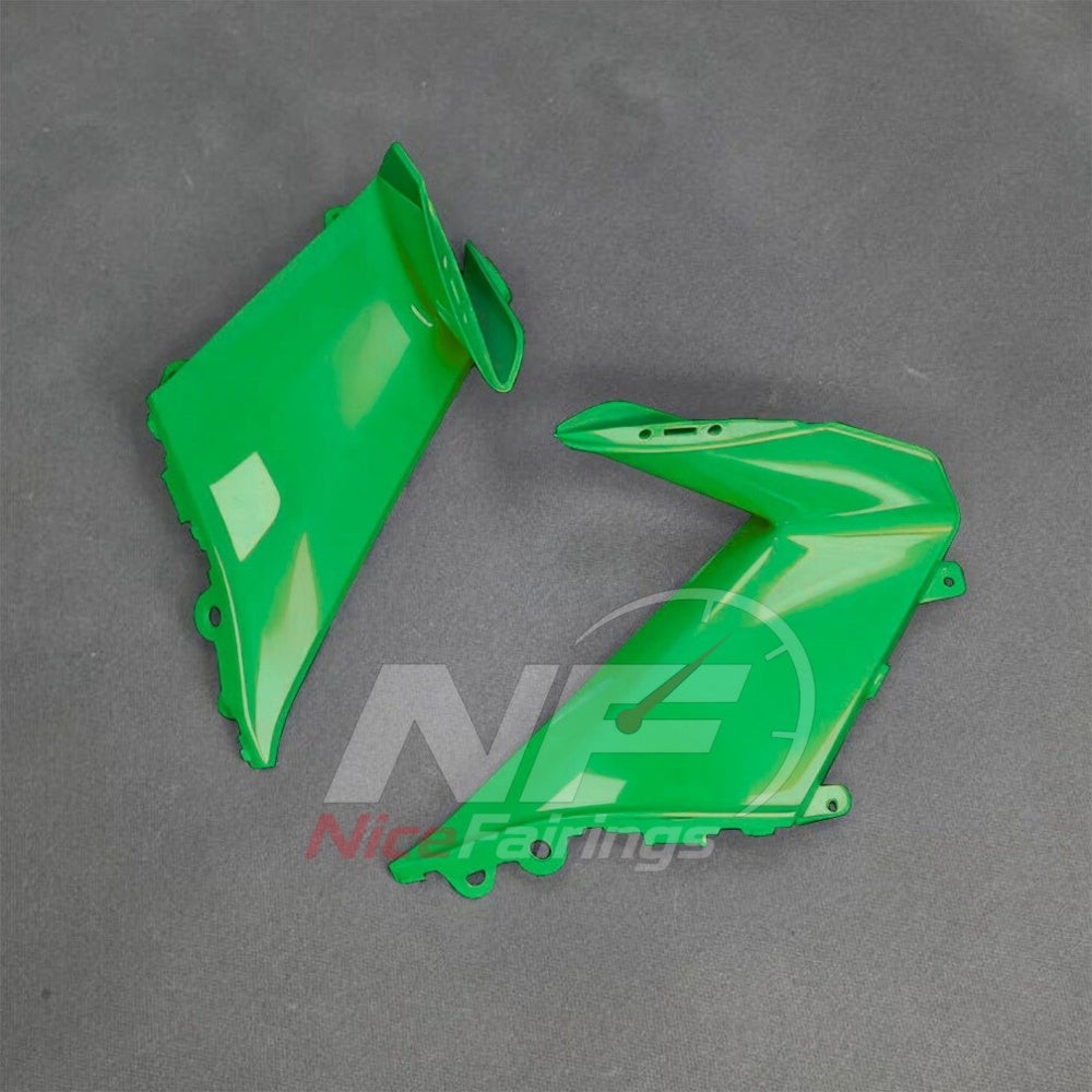 For BMW S1000RR 2025-2026 Green Black Custom Fairings with ABS Sportbike Plastics and Full Body Kit | NiceFairings - side angle image