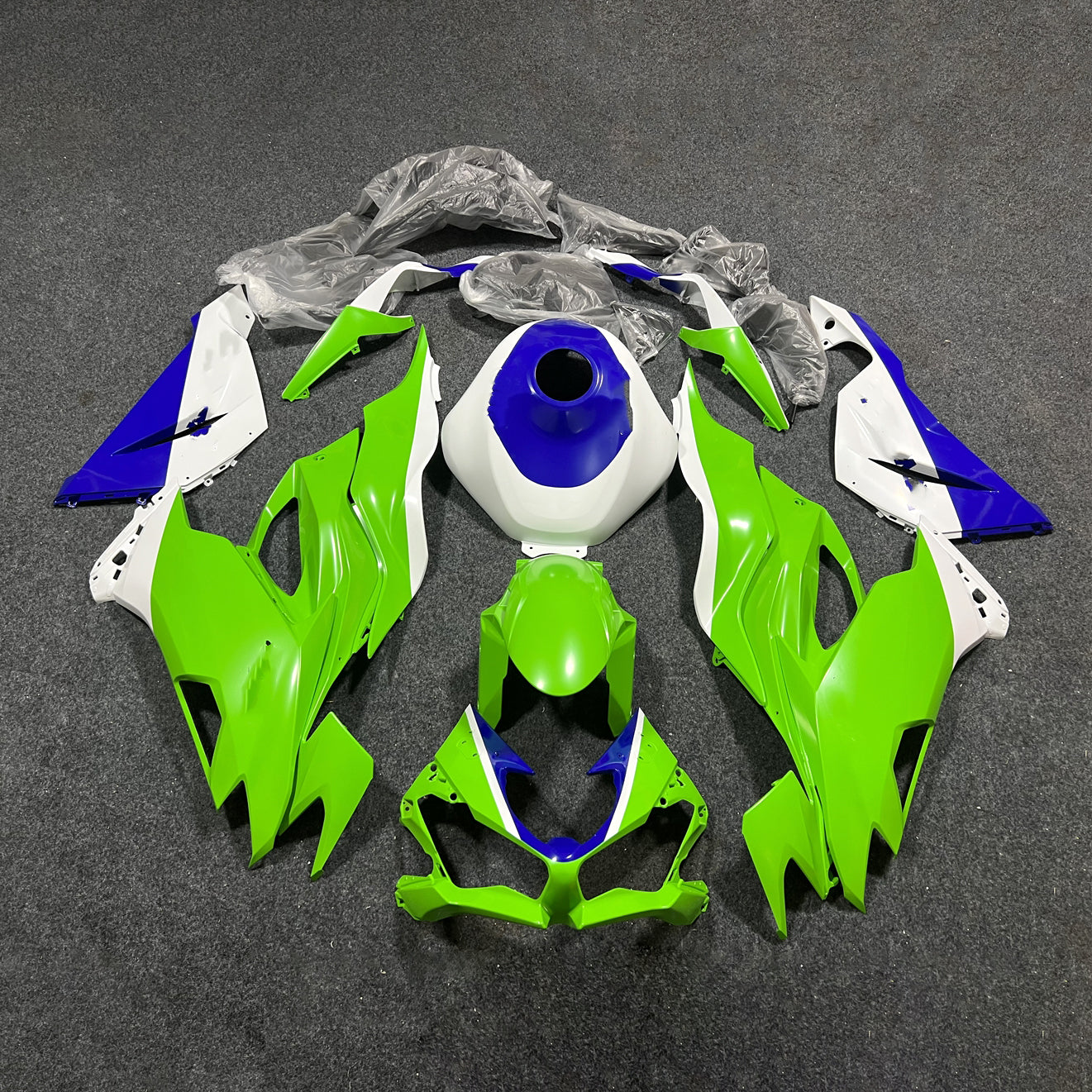 Ninja ZX6R 636 2019-2023 Sportbike Plastics Track Edition Tank Cover | NiceFairings - rear angle image