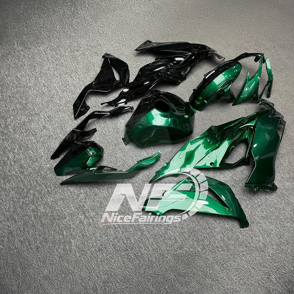 Kawasaki ZX-6R 636 2019-2023 Replacement Fairing Set Lime Green Tank Cover | NiceFairings - rear angle image