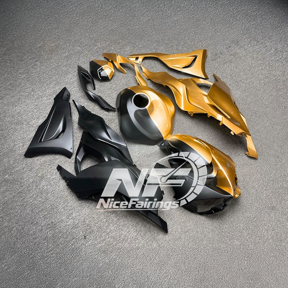 For Kawasaki Ninja ZX-6R 636 2024-2025 Custom Fairings White Blue Tank Cover | NiceFairings - rear angle image