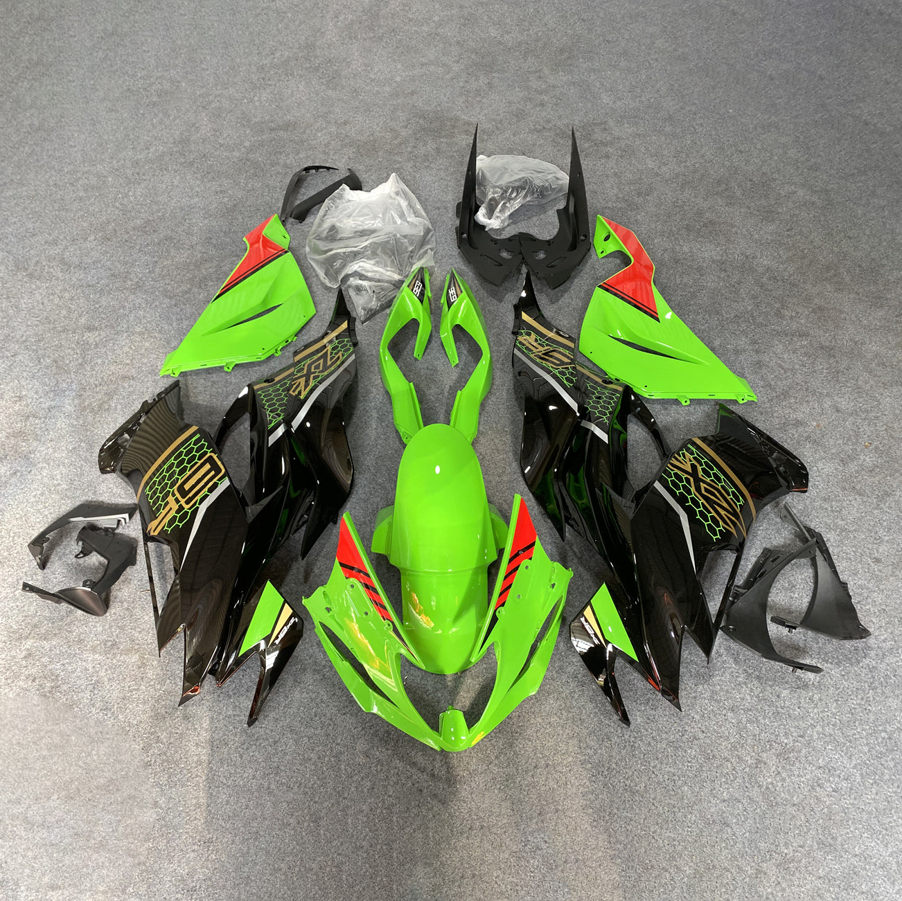 ZX6R 636 2019-2023 Painted Motorcycle Bodywork Gloss White | NiceFairings - rear angle image