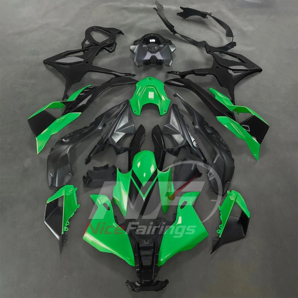 For BMW S1000RR 2025-2026 Green Black Sportbike Fairing Set with Custom Painted Plastics | NiceFairings - main product image