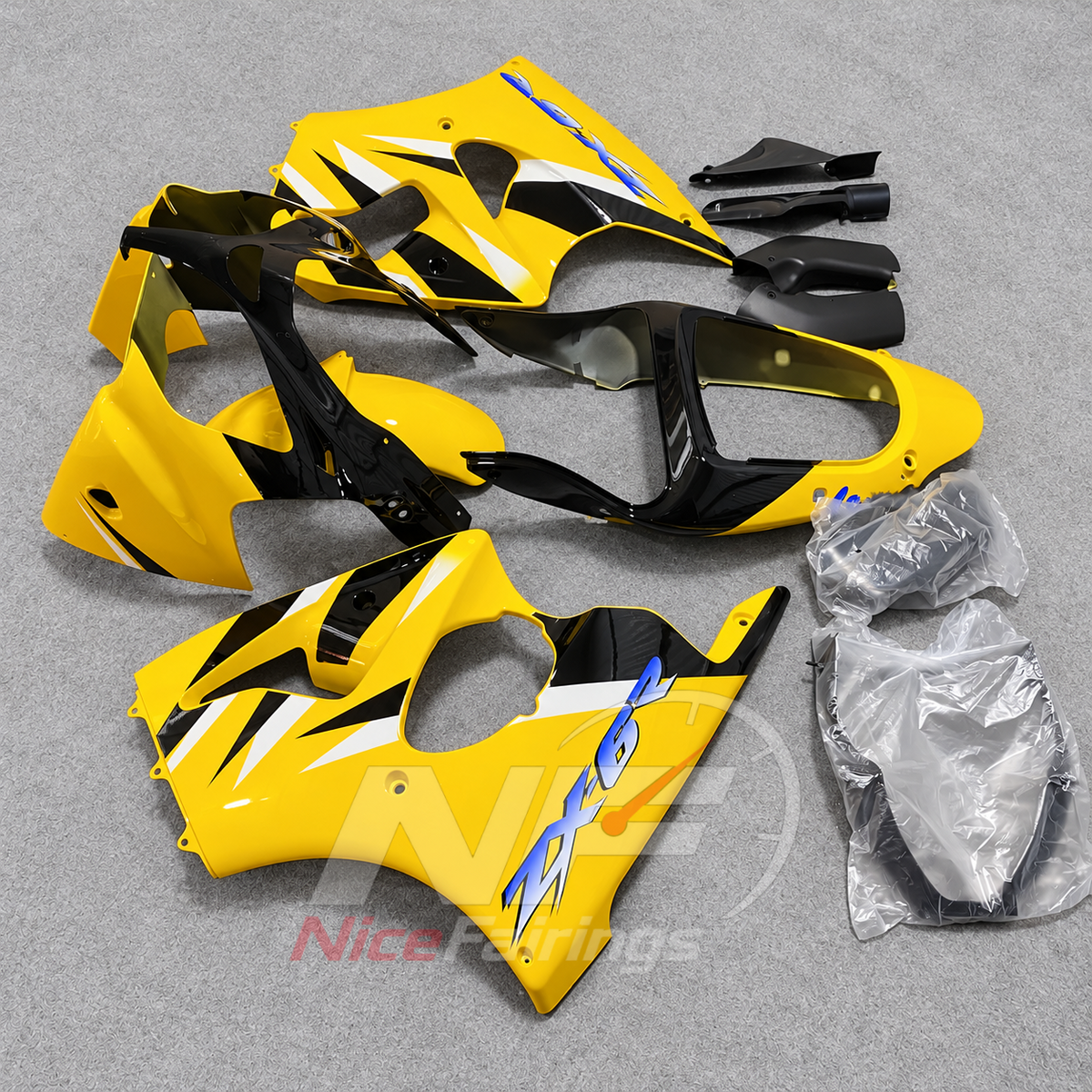 Kawasaki ZX6R 2000-2002 Yellow black side graphic - angled view