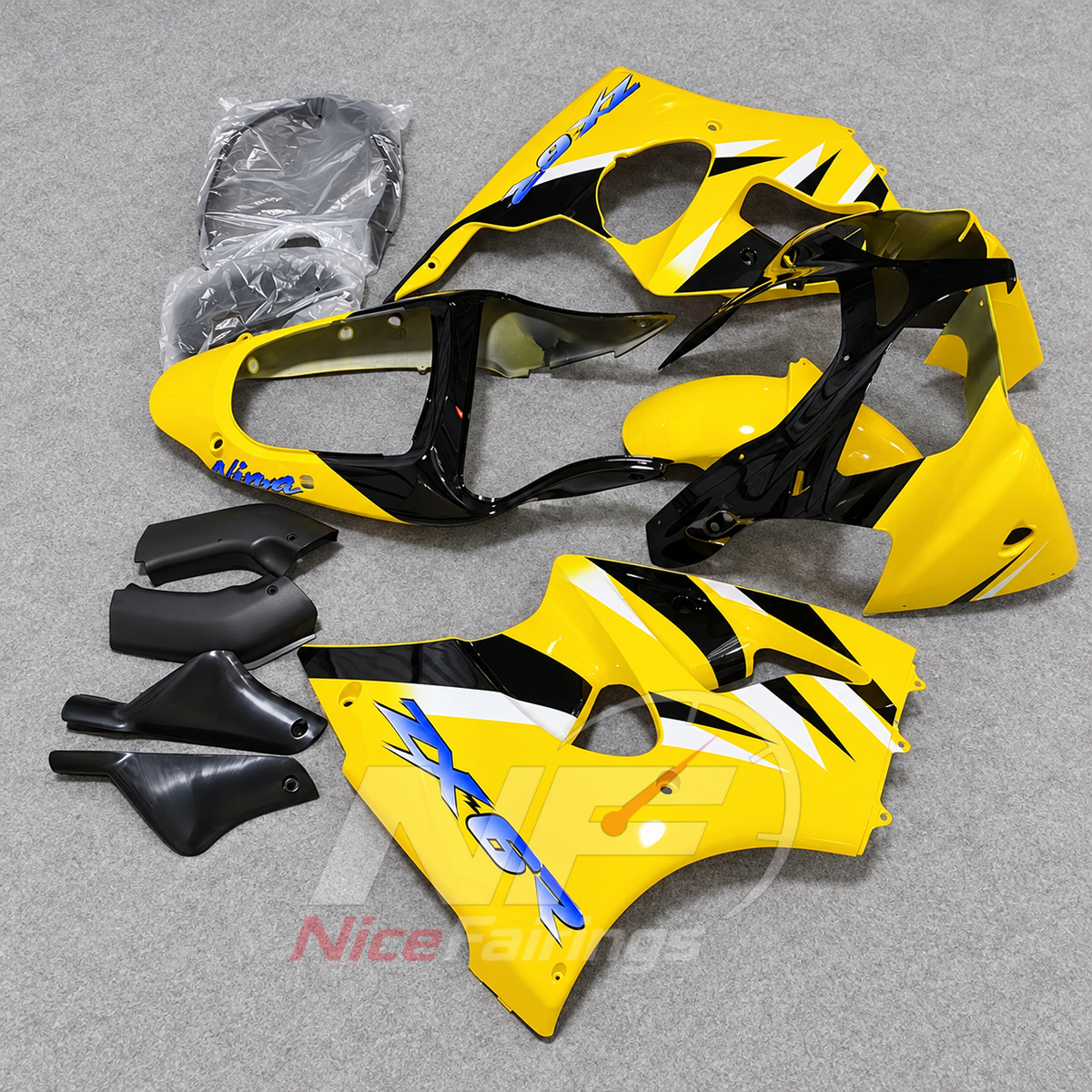 Kawasaki ZX6R 2000-2002 Yellow black side graphic - angled view